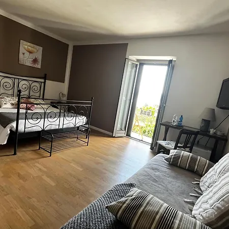La Lanterna 3*